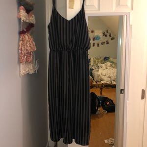 simple and classic jumpsuit